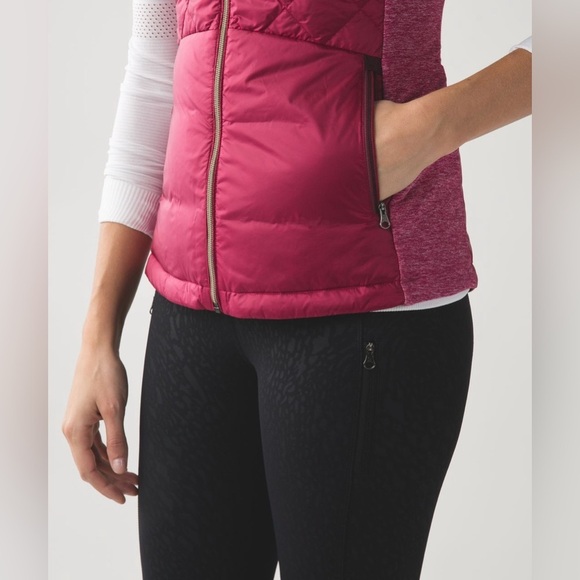 Lululemon Down For A Run Vest in Berry Rumble Women’s size 4 - Picture 7 of 14